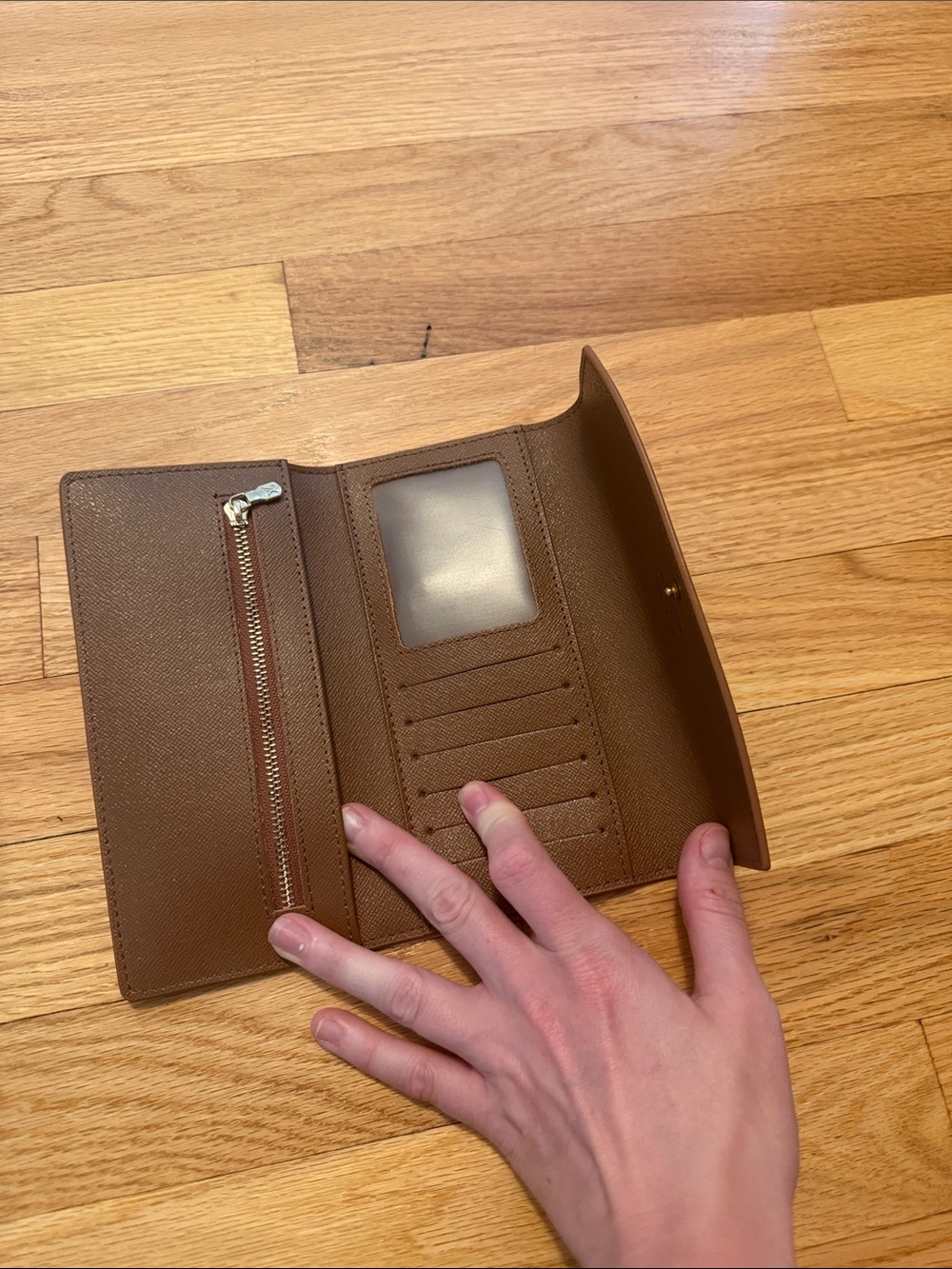 Wallet - Picture 3 of 6